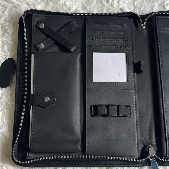 G-Shock MR-G Black Men's Binder - Picture 3 of 11